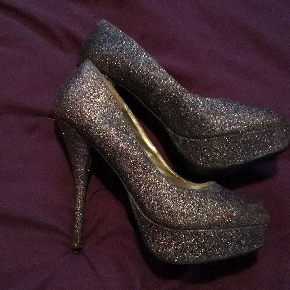 Sparkly shoes!!